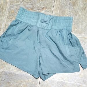 lululemon athletica High Waisted Women's Blue/green Shorts Brand New Size 10 😍